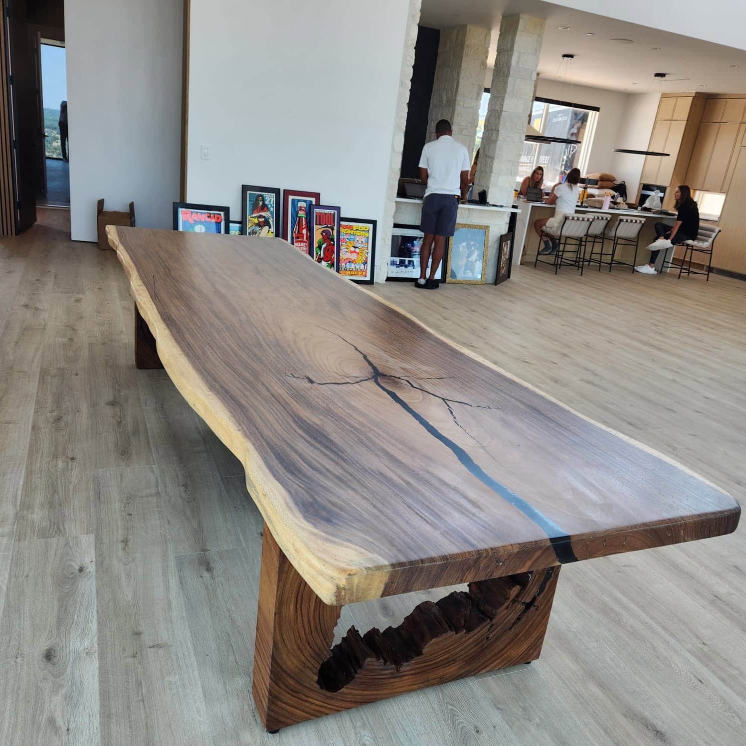 MORUXO live edge custom piece 2